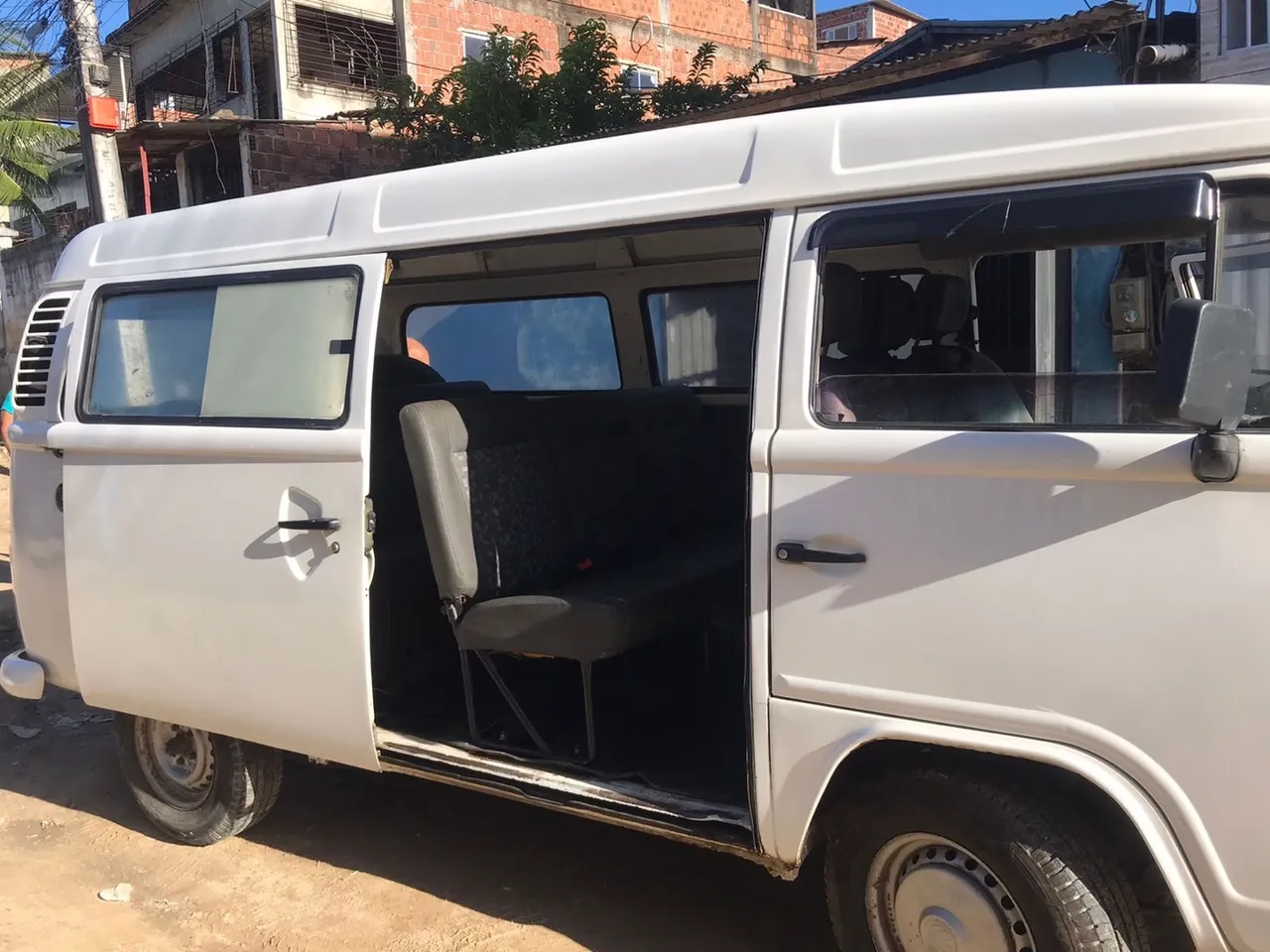 VOLKSWAGEN KOMBI 2013 Usados e Novos