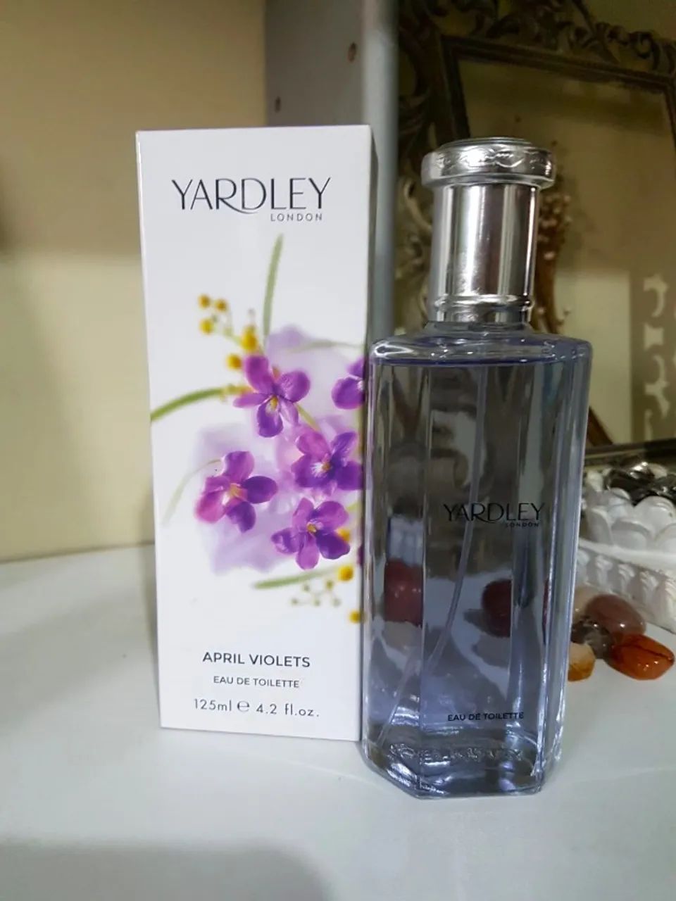 Perfume April Violets da Yardley  - Foto 2