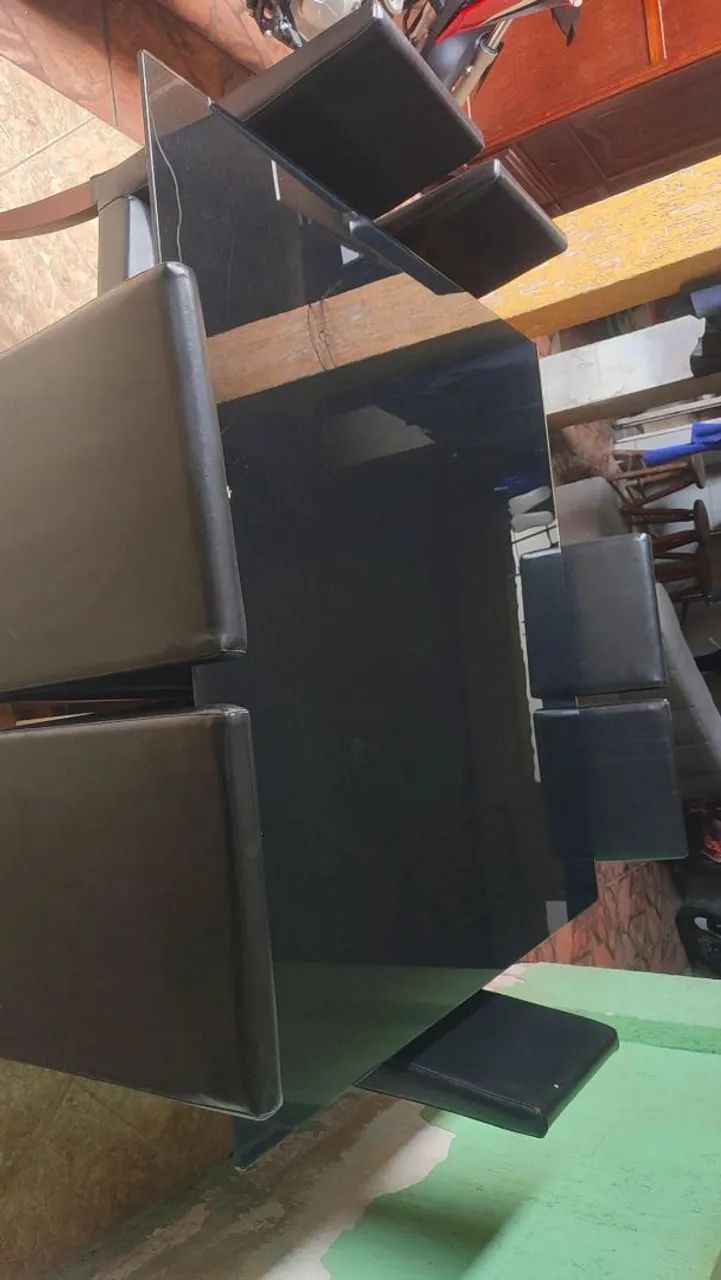 Mesa de Jantar Madesa em Vidro Preto com 8 Cadeiras - Foto 4