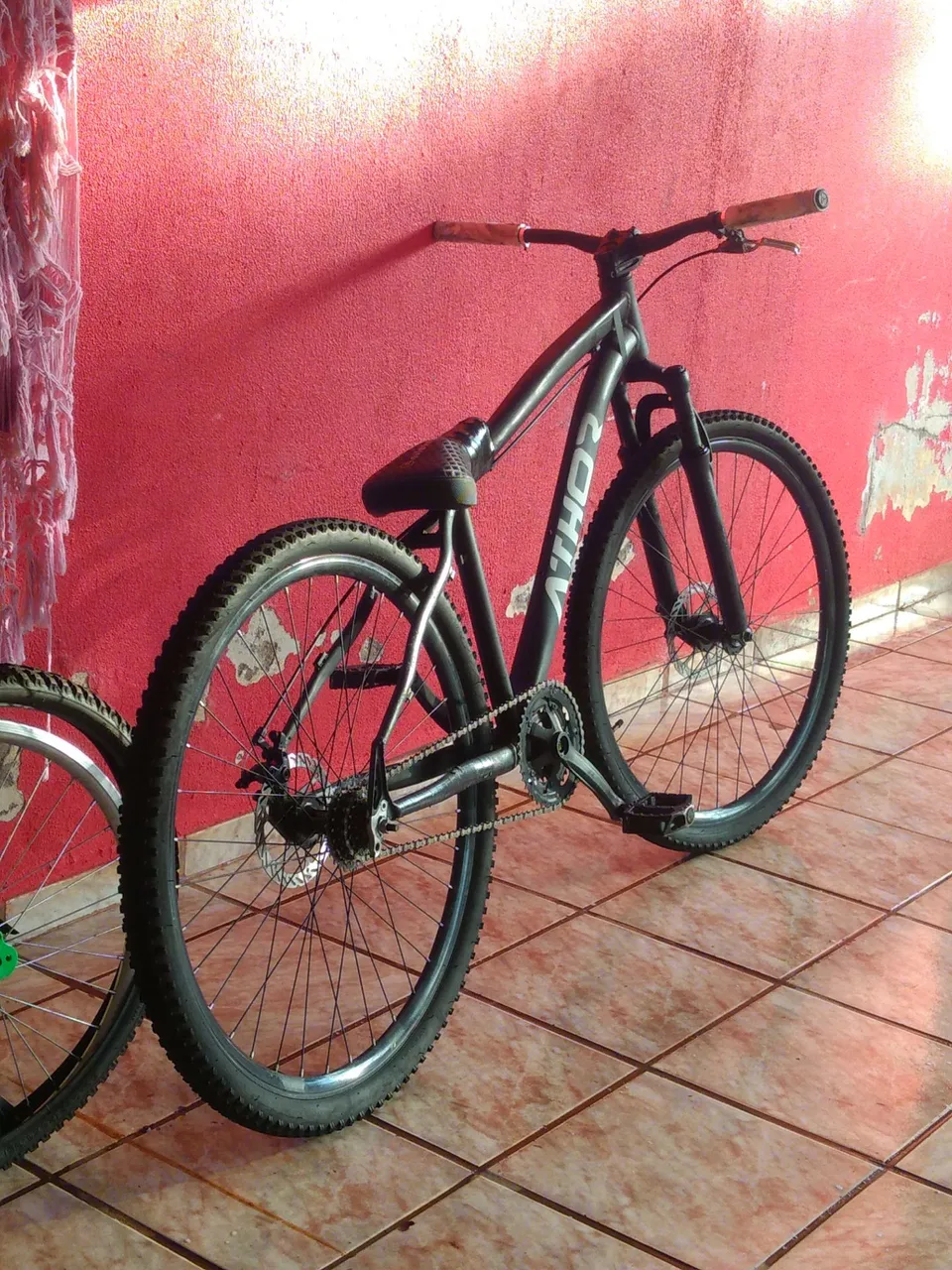 Bicicleta Aro 29 ATHOR - Perfeita para trilhas e grau!