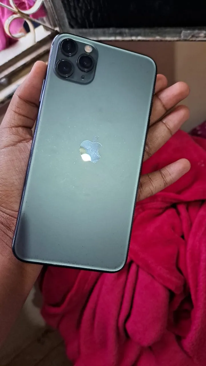 IPHONE 11 PRO MAX, 64GB, TELA PREMIUM SUBSTITUÍDA.