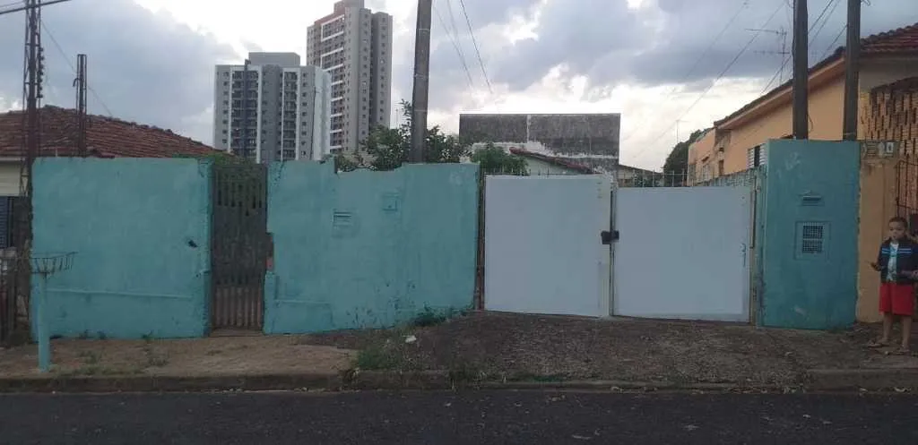 Venda de Casas / Padrão na cidade de Araraquara