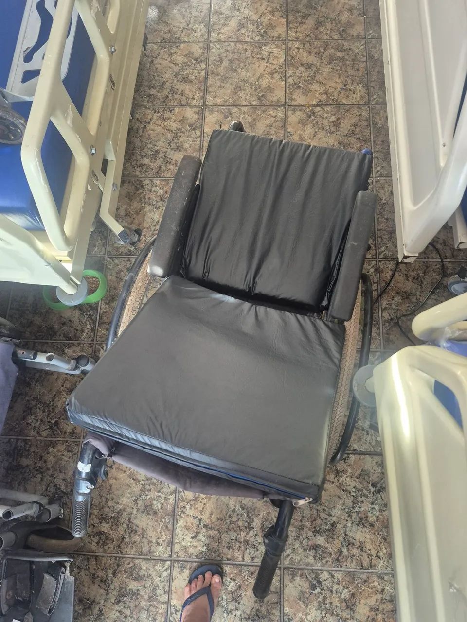Cadeira de Rodas reclinavel  - Foto 4