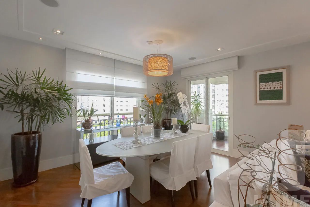Apartamento padrão com 3 suites e 3 vagas. - Foto 4
