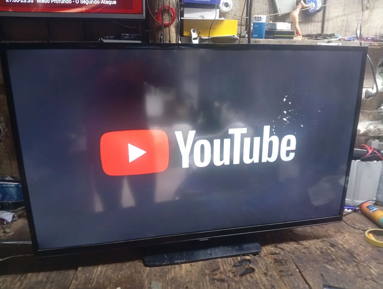 Smart tv Samsung 40 polegadas funcionando normalmente 