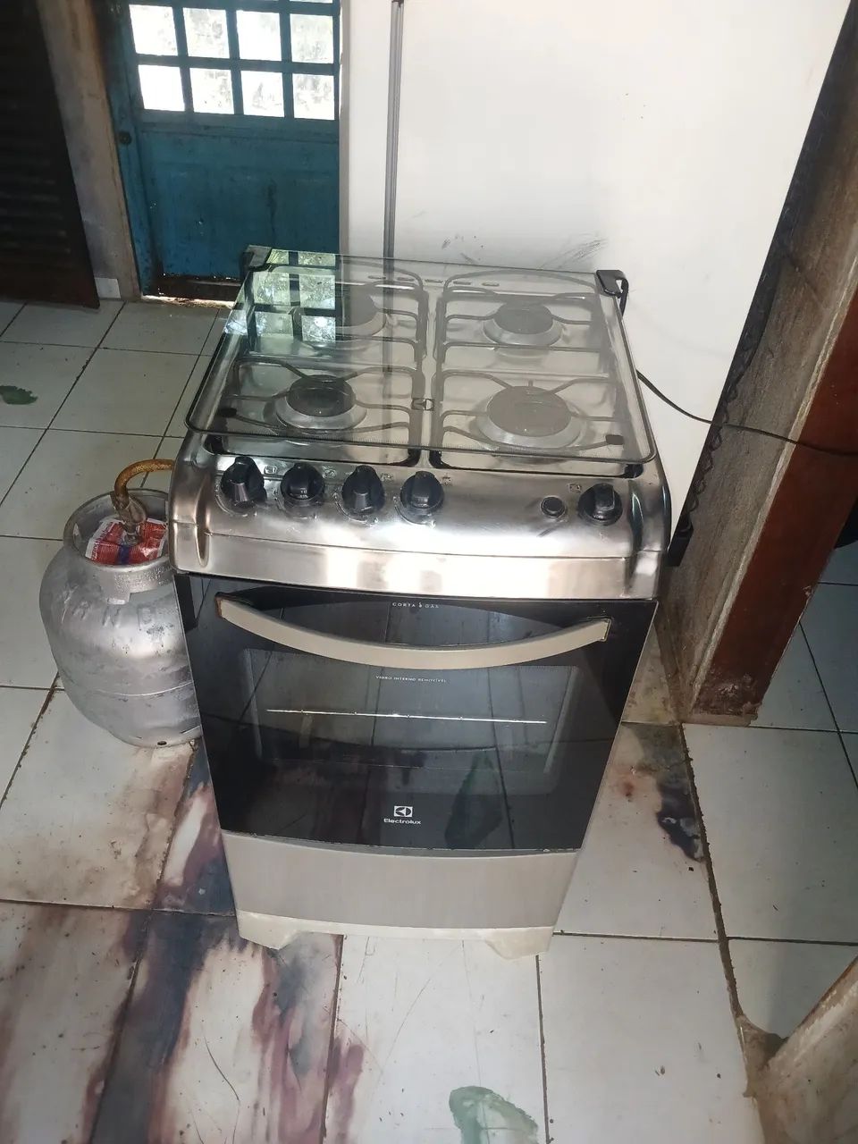 Fogão acendimento automático funcionando tudo entrego 