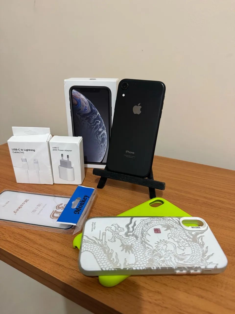 iPhone XR + Brindes