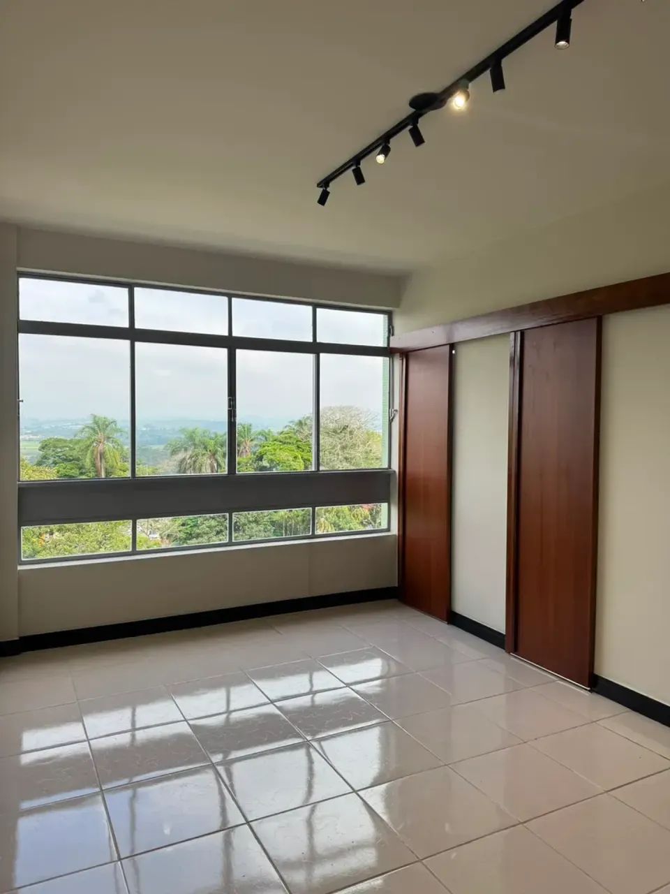 Sala comercial para venda possui 40ms², no  Centro - São José dos Campos - SP - Foto 3