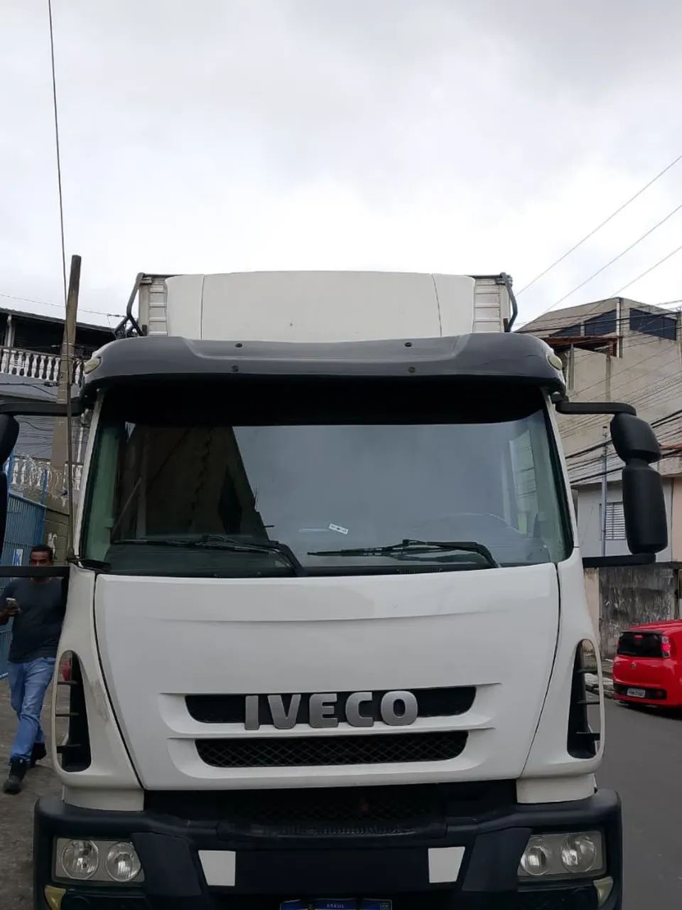 Caminhão Iveco - Foto 3
