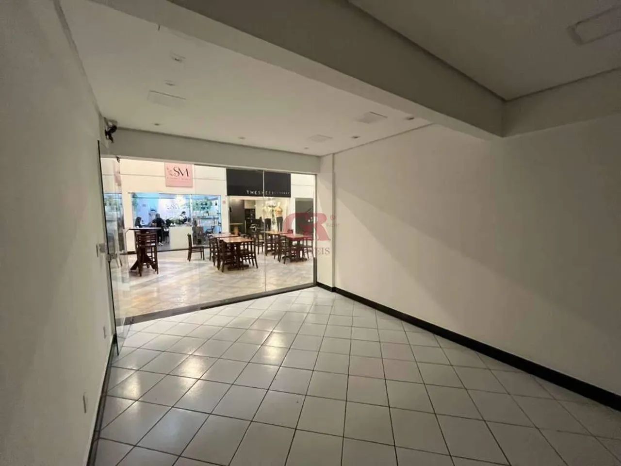 Loja na Avenida Principal do Buritis disponível para aluguel  40m² - Foto 3