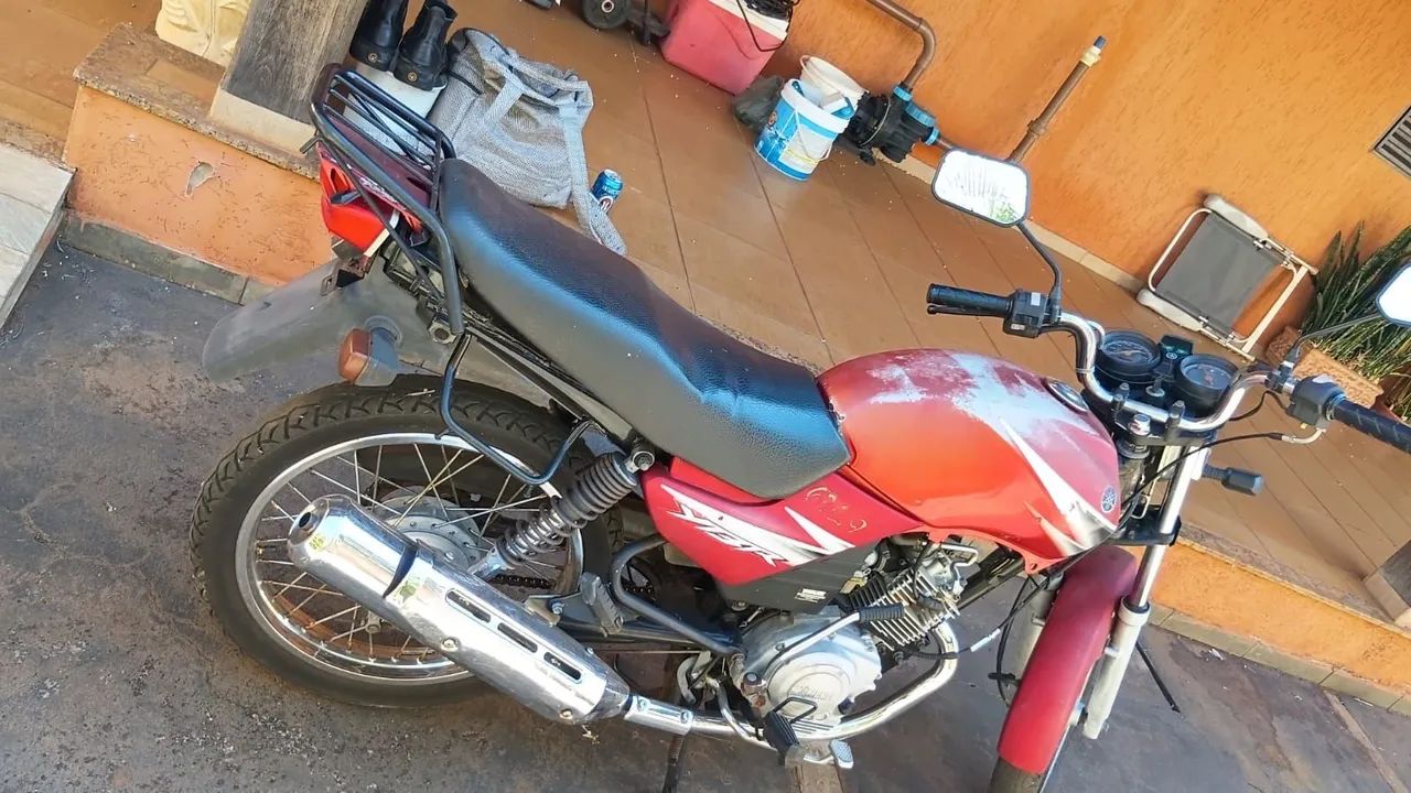 YBR - Foto 2