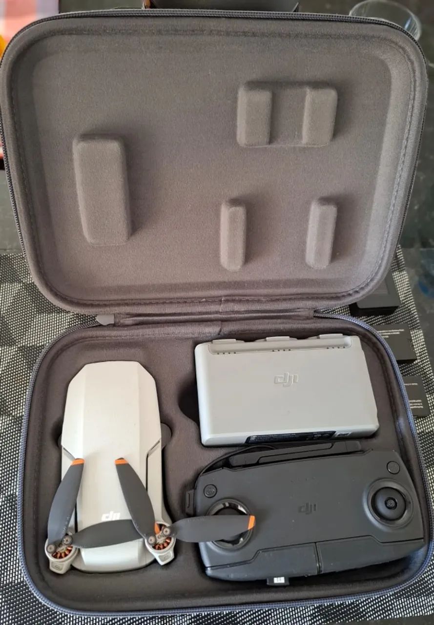 DJI Mini SE Fly More Combo