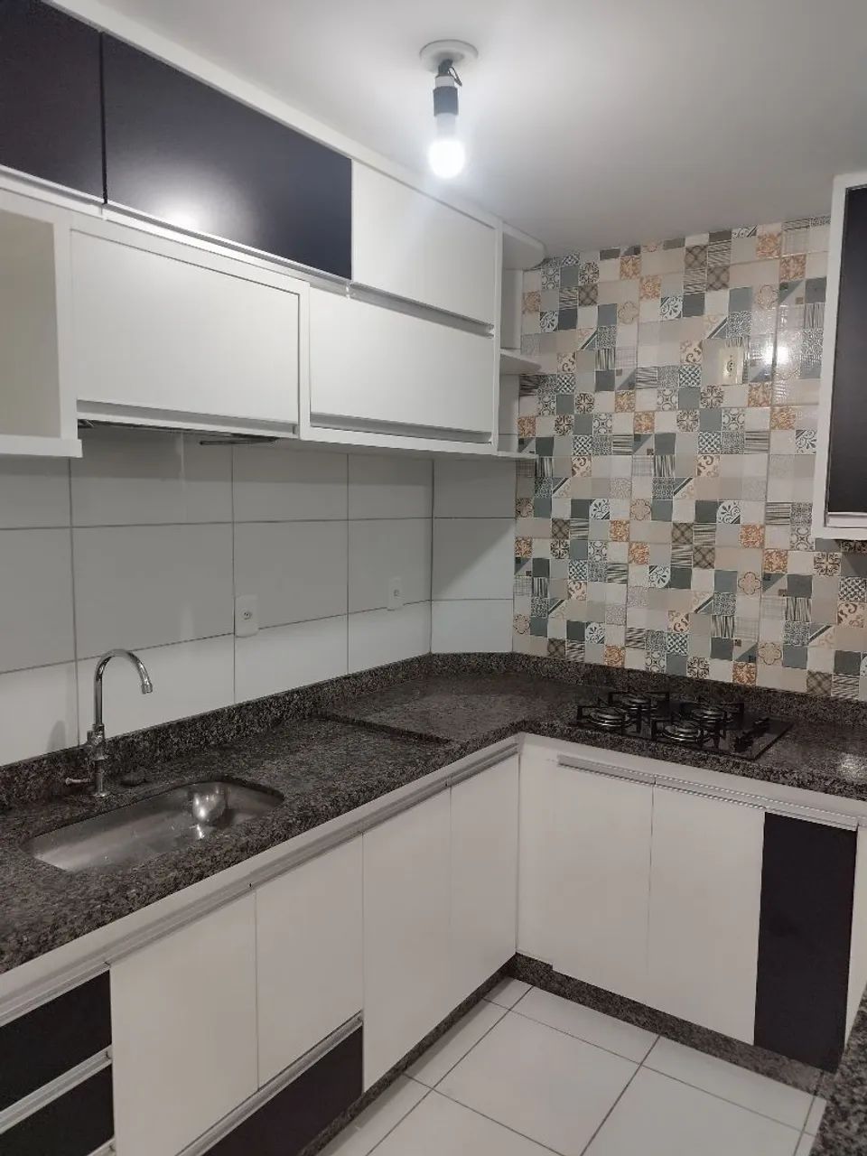 Aluga-se apartamento no Itamaraty 