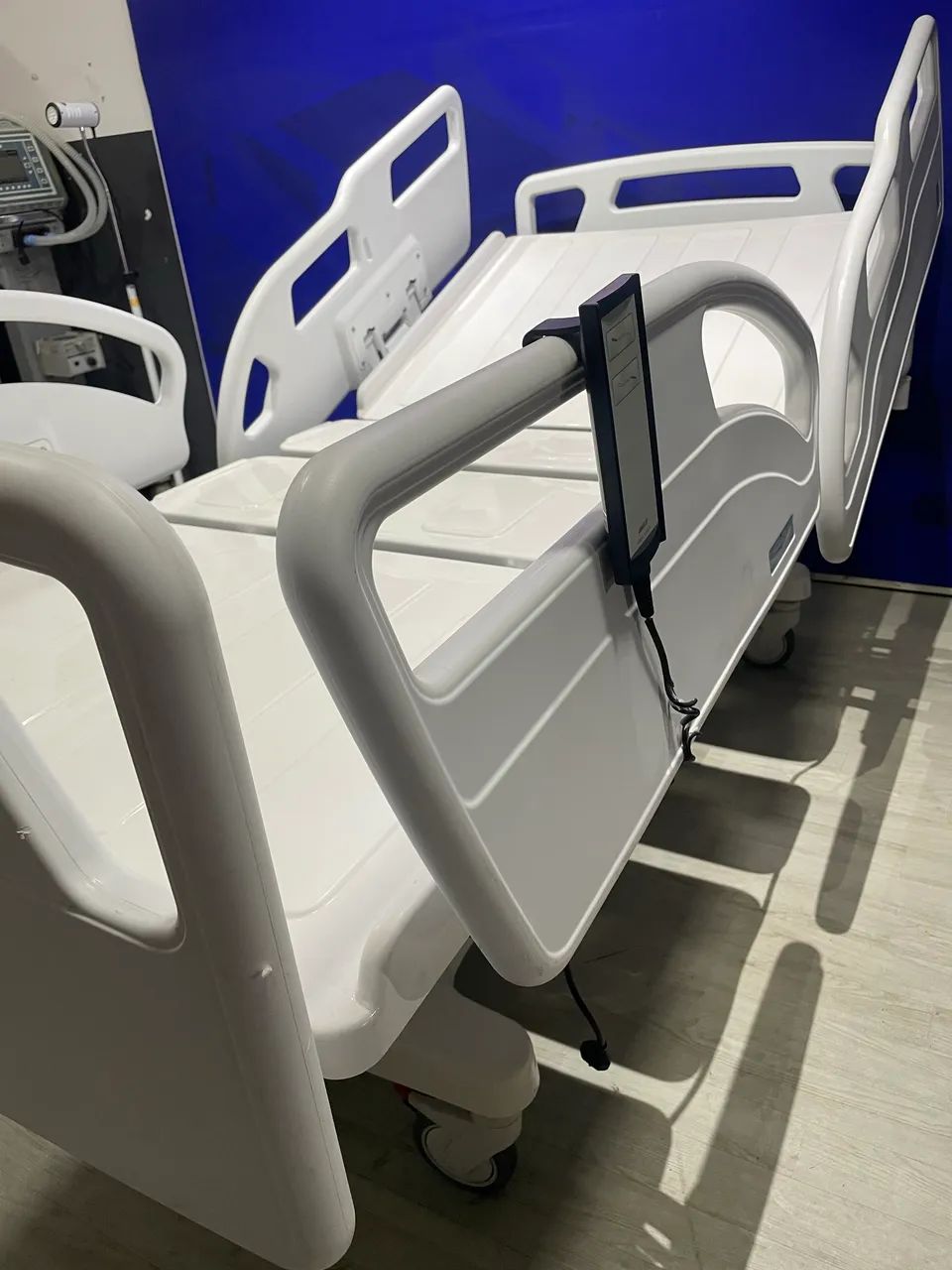 Cama elétrica Cabeça e pé no controle 