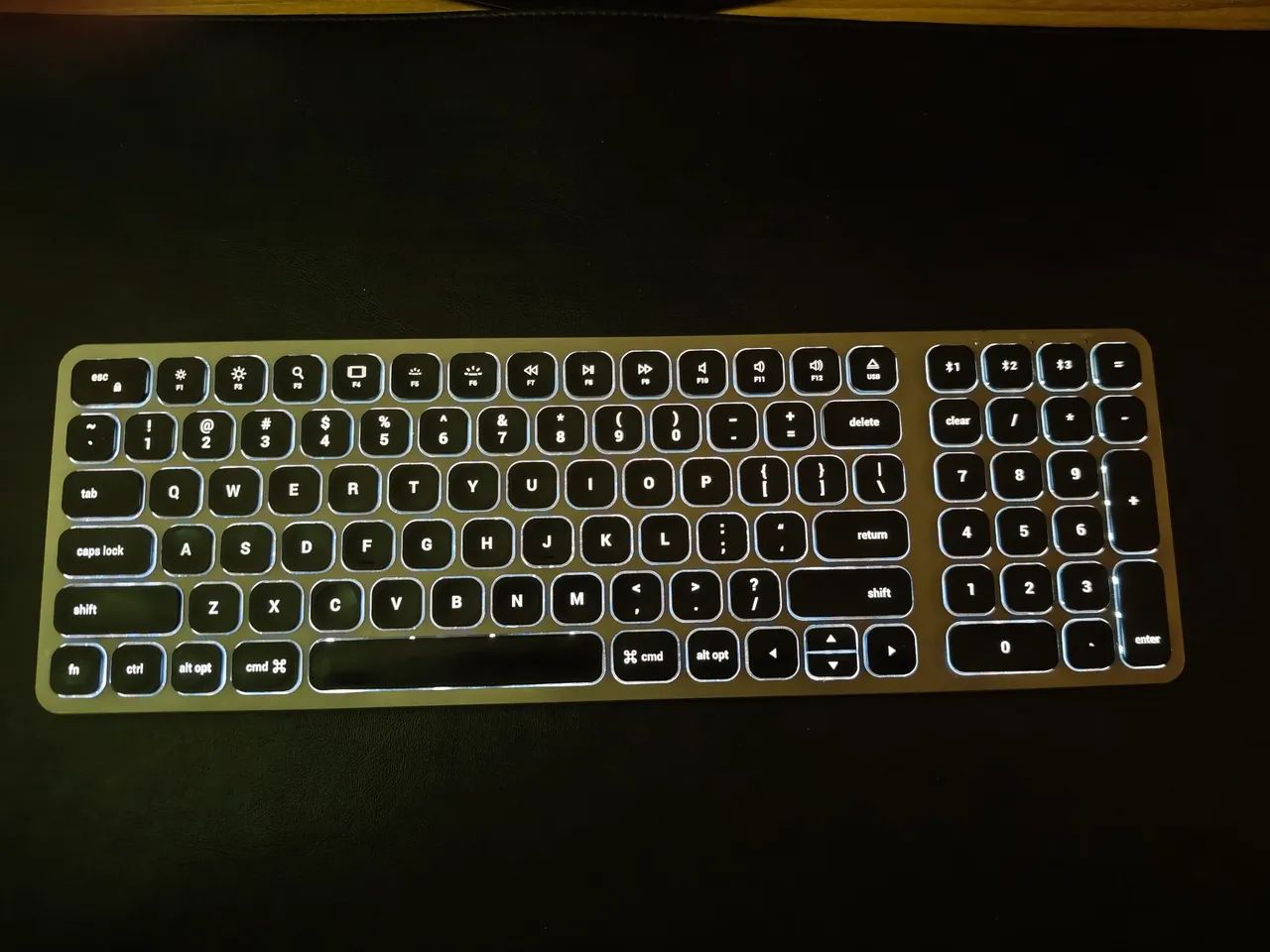 Teclado Satechi Compact MAC