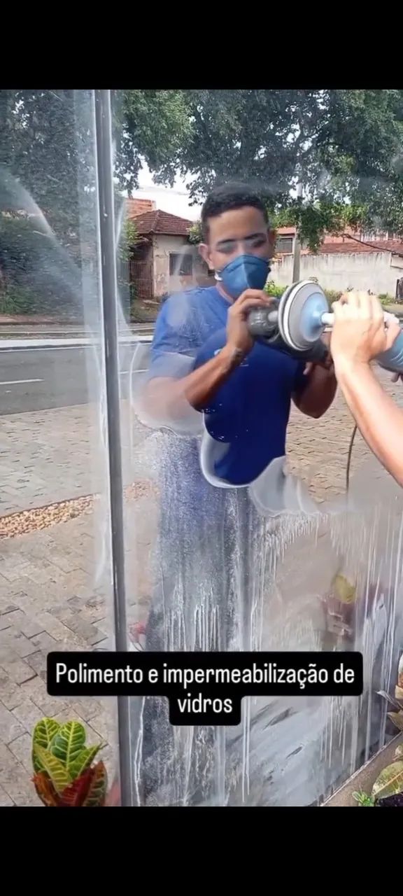 Limpeza,Restauração, cristalização de vidros.