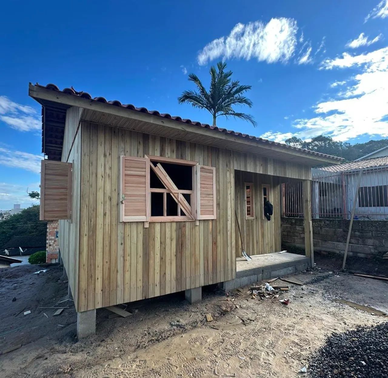Casa (Madeira), com 3 quartos e 1 banheiros à Venda, 46 m² em Criciúma/SC - Foto 4