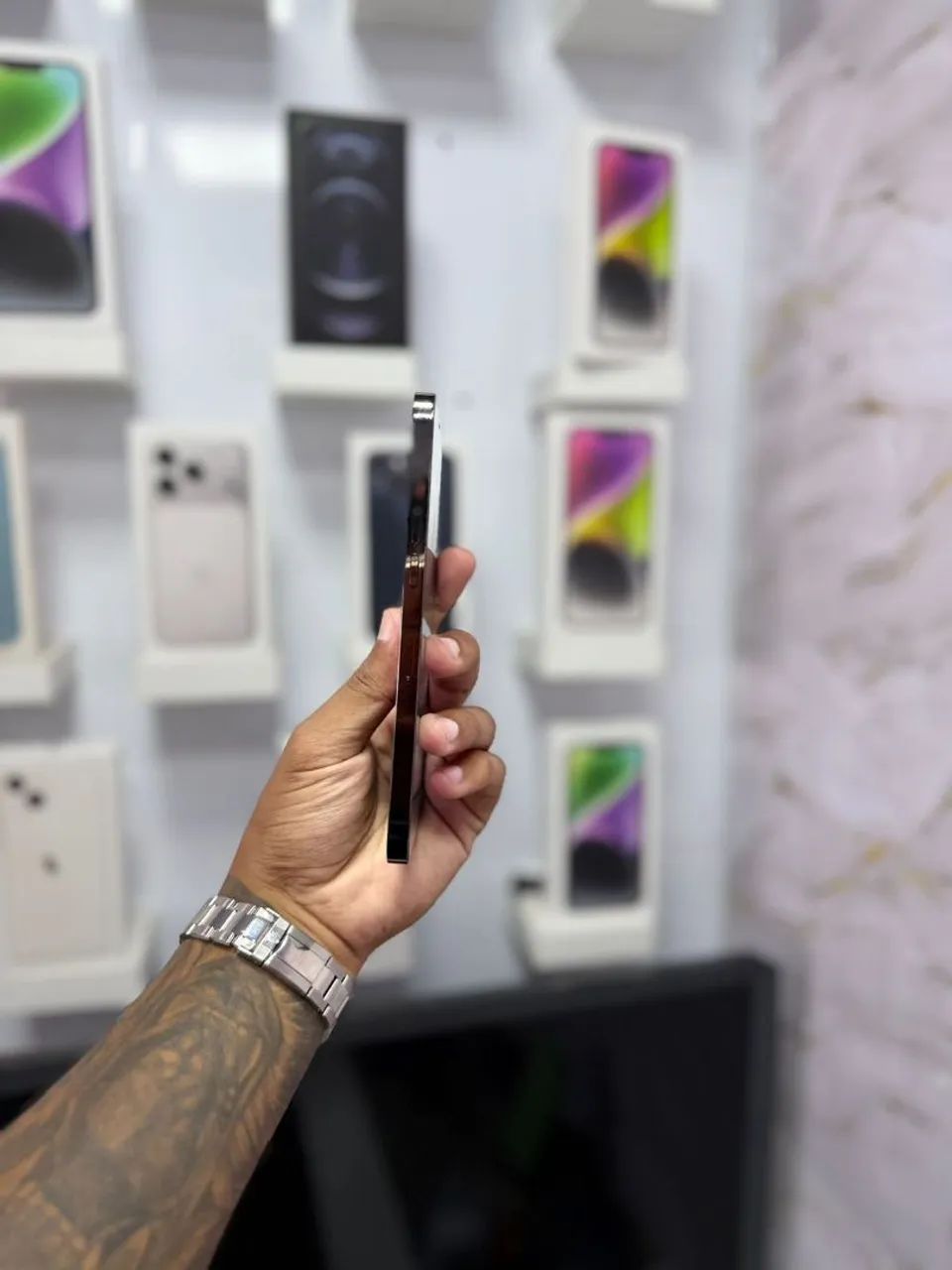 IPHONE 12 PRO MAX 256GB<br>R$ 2.399,00 - Foto 4