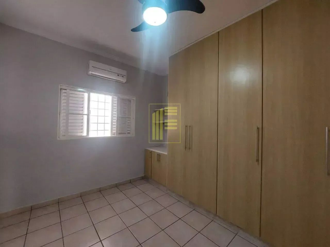 Casa térrea, reformada no bairro Aclimação, 03 suítes, 04 banheiros, piscina, quintal. Opo - Foto 12