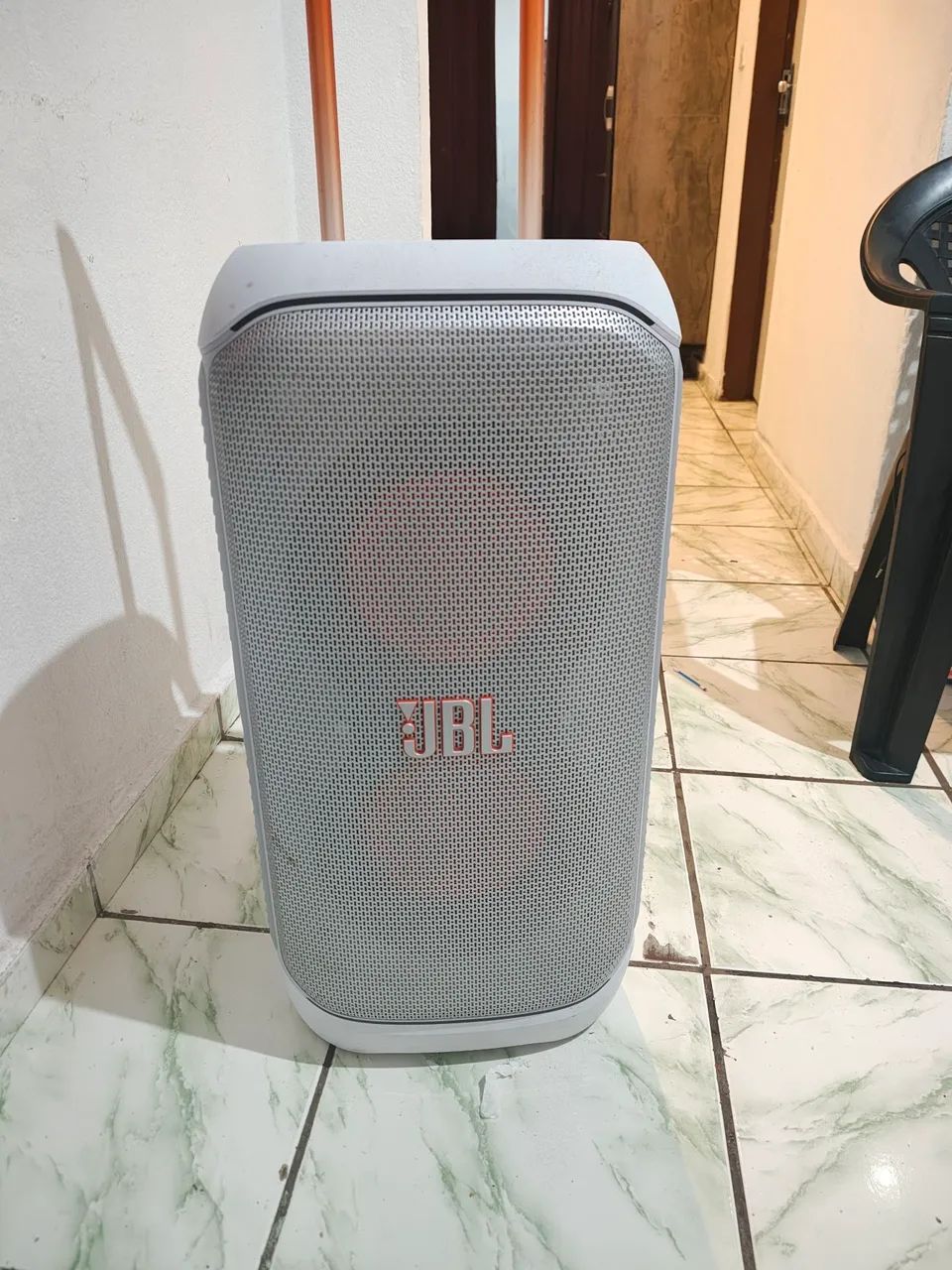 Caixa JBL 320