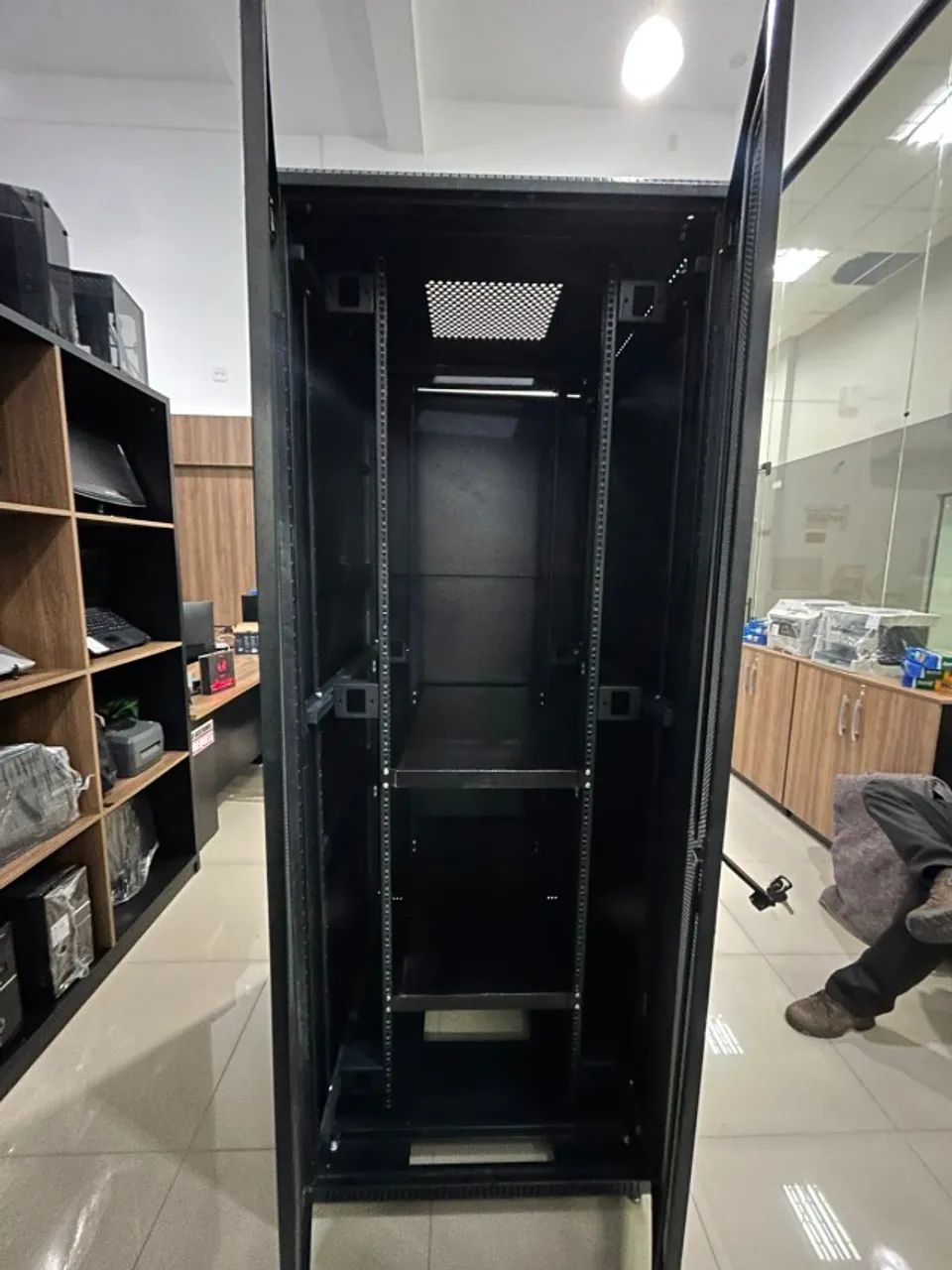 Rack de Piso 19" 44U - 800 x 1000 x 2100 mm