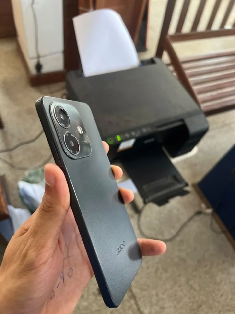 O Smartphone OPPO A60 256GB Semi Novo