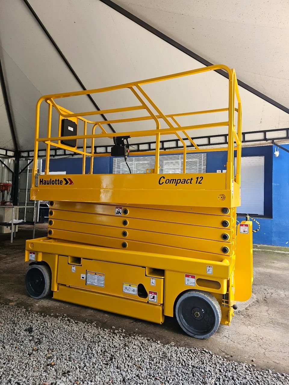 PLATAFORMA ELEVATÓRIA TIPO TESOURA HAULOTTE COMPACT 12 - Foto 4