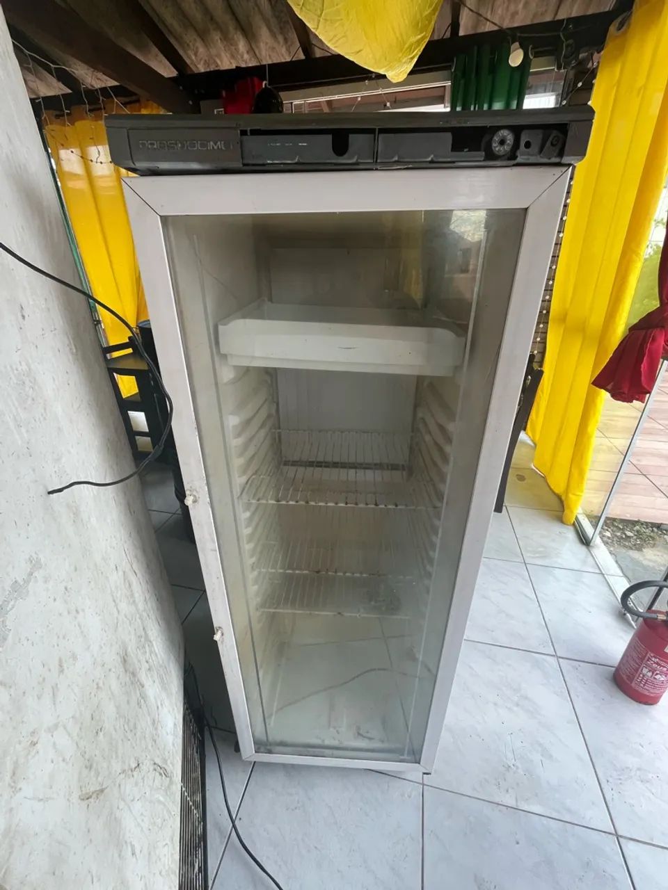 Visa cooler geladeira com expositor e freezer  - Foto 3