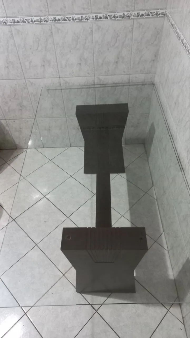 Mesa de jantar com tampo de vidro + 4 cadeiras - Foto 4