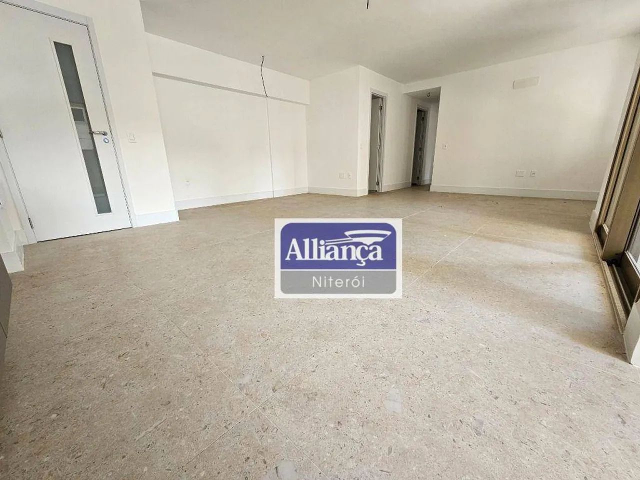 Apartamento 3 quartos na quadra da praia - Foto 2