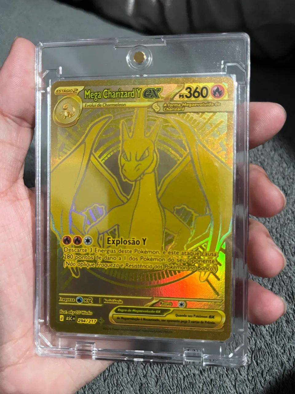 Mega Charizard Y EX dourado  - Foto 4