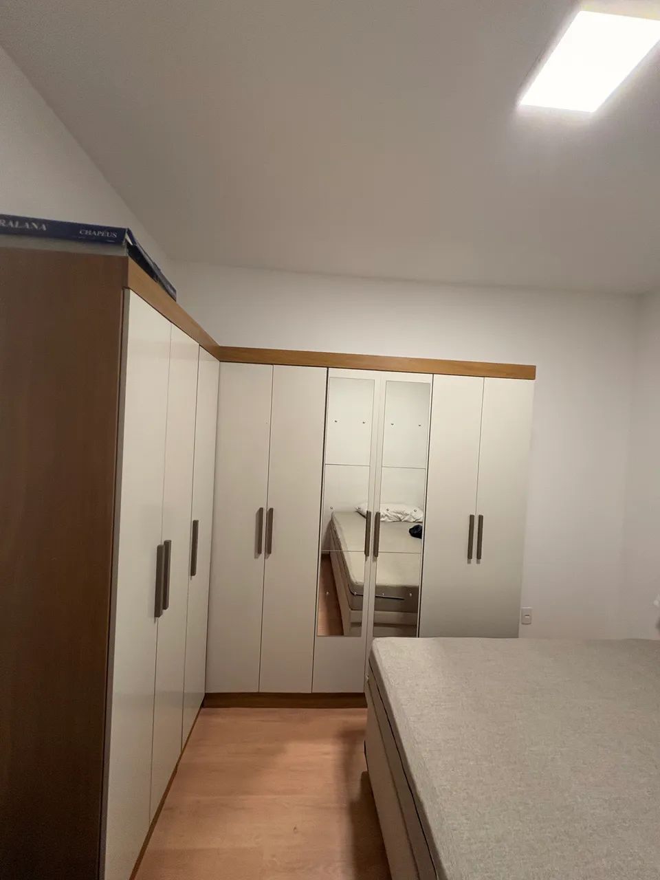 Guarda roupa casal
