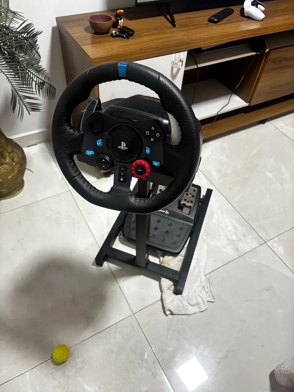 Volante Logitech G29 + cockpit