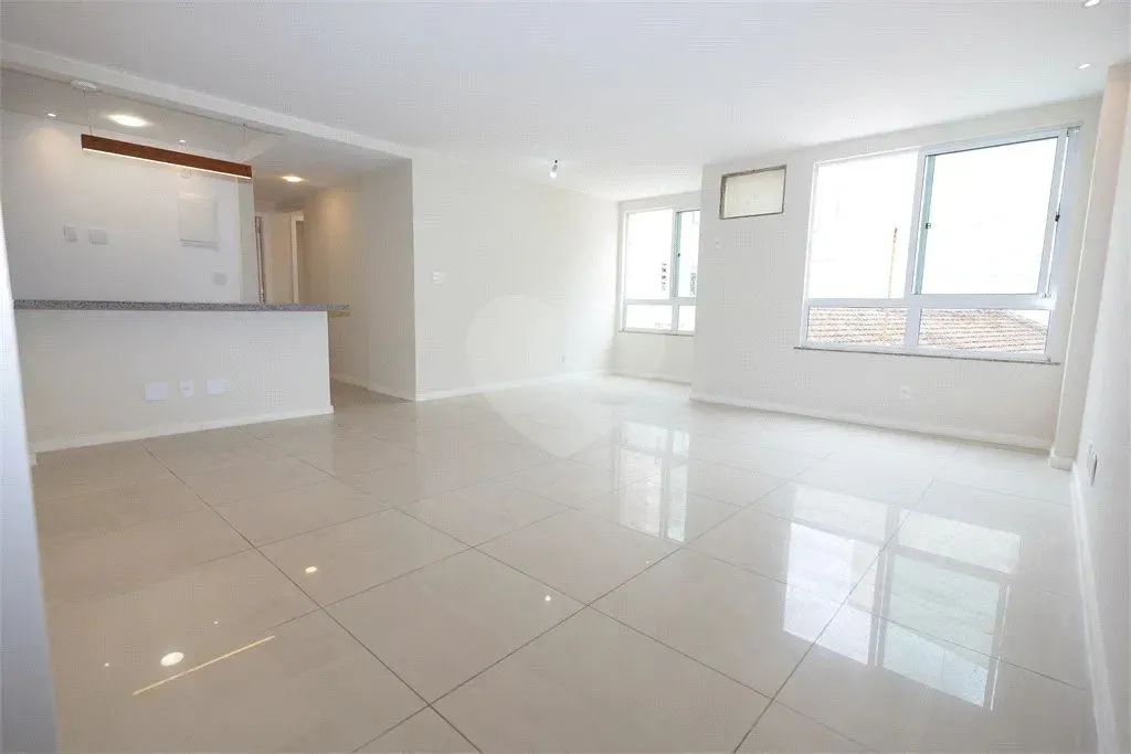 Imóvel para venda possui 106 metros quadrados com 3 quartos em Tijuca - Rio de Janeiro - R