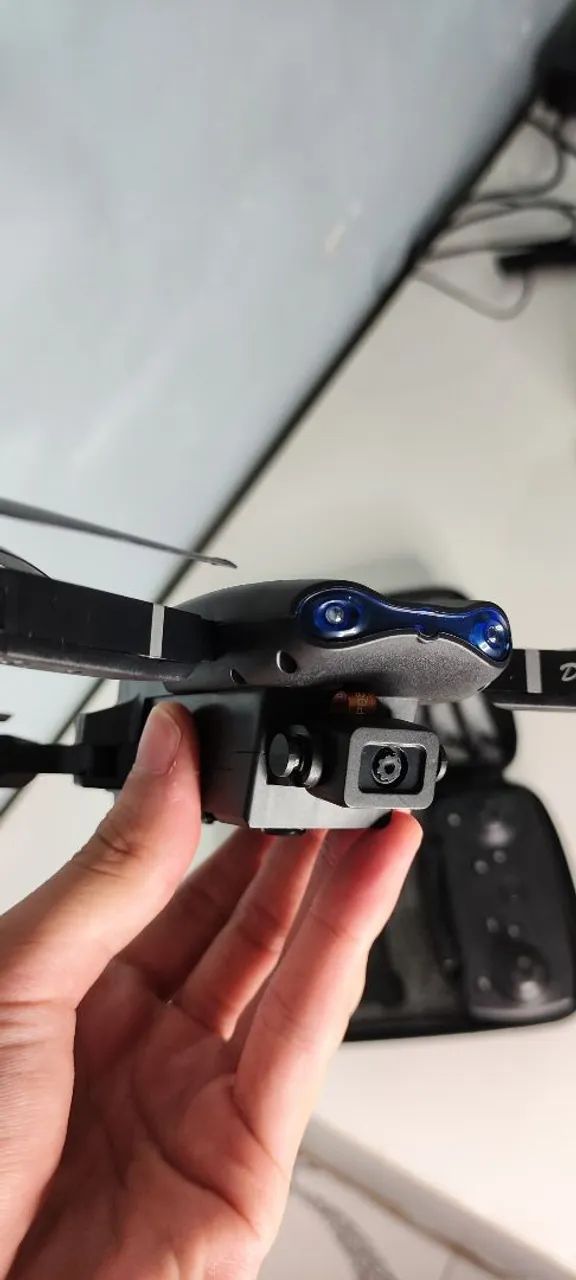 Drone Com Controle Remoto e Camera - Foto 3