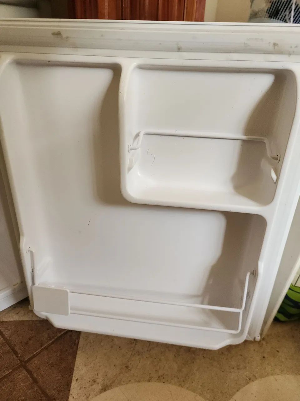 Frigobar Philco 47 Litros - Foto 3