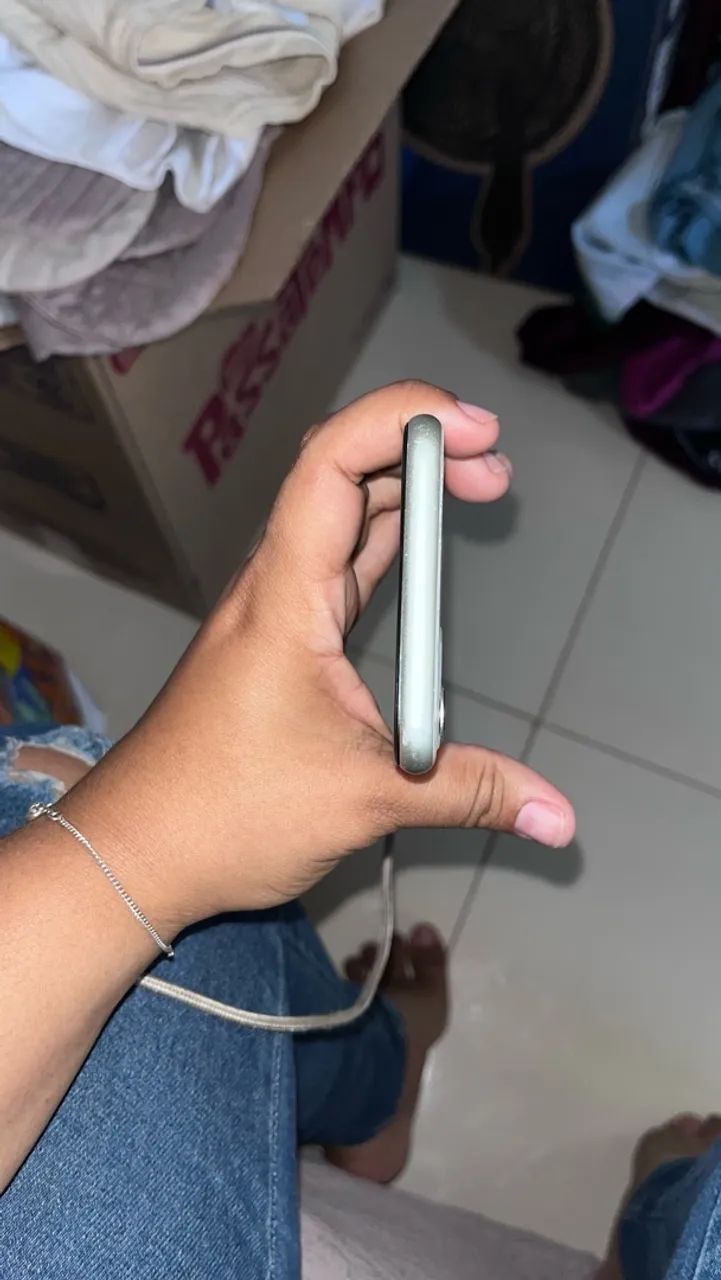 ? iPhone 11 64GB - R$ 700 - Foto 3