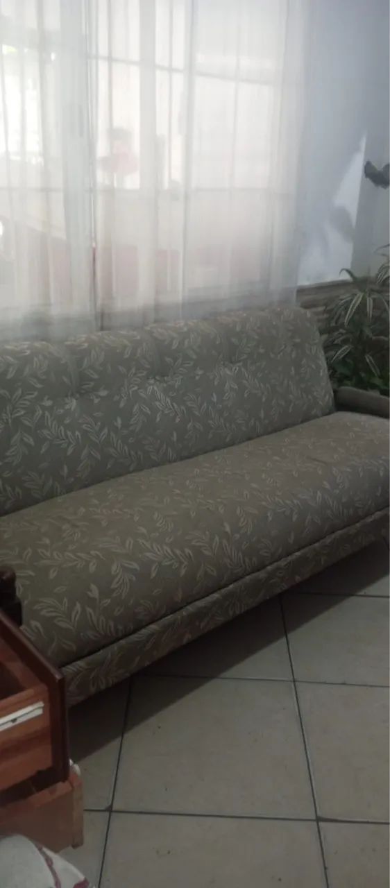 Vendo esse lindo sofá vintage 65704315563523120