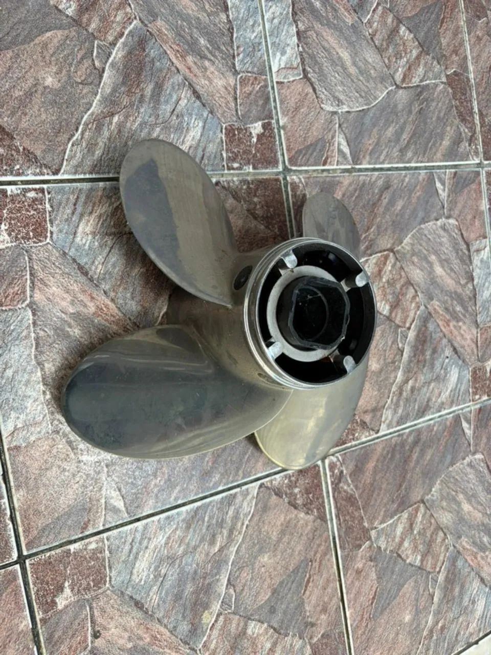 HÉLICE VENSURA MERCURY MARINE AÇO INOX 4 PÁS - Foto 6