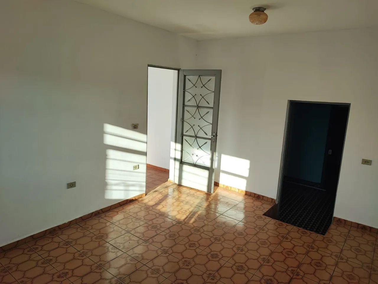 Casa próximo ao centro de Itapeva  - Foto 2