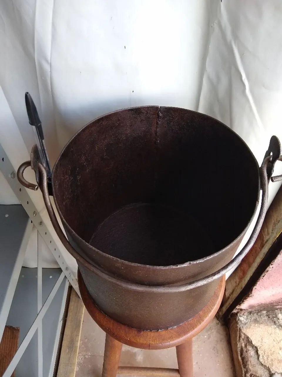 Antigo caldeir ão de ferro - Foto 2
