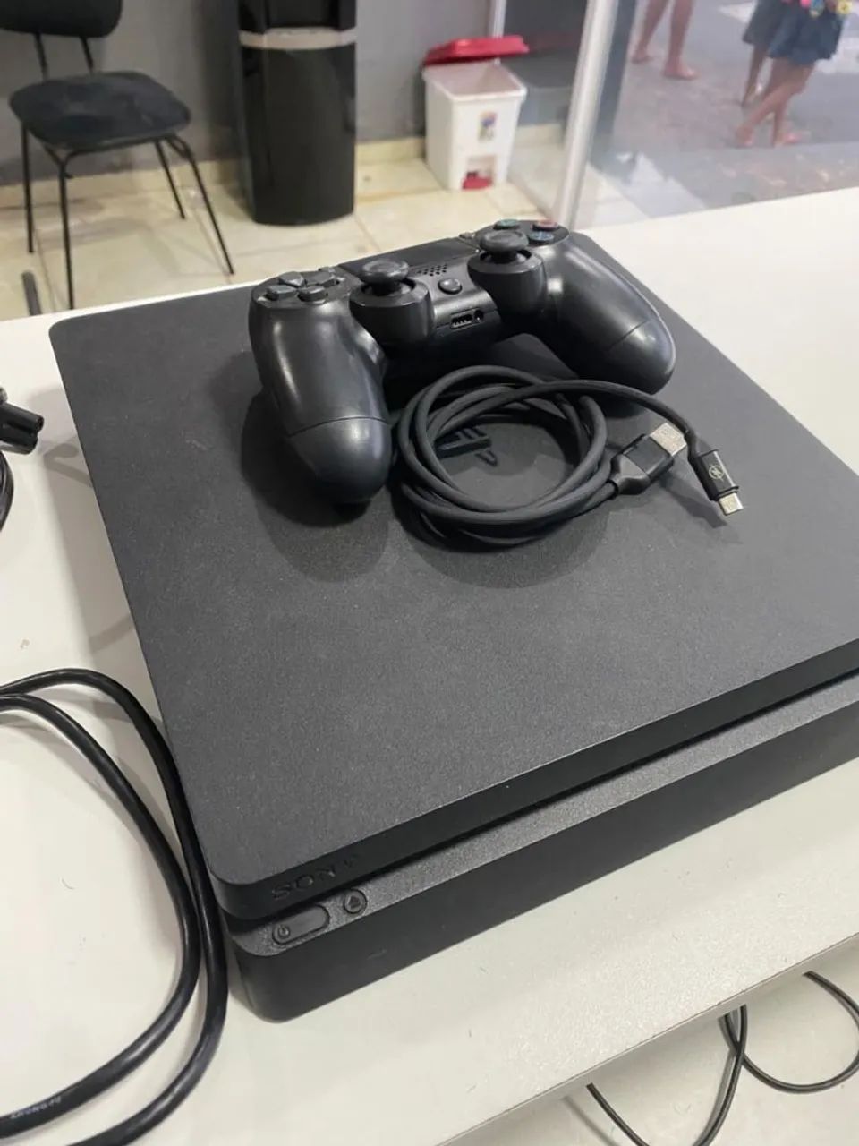 PS4 SLIM - Foto 2
