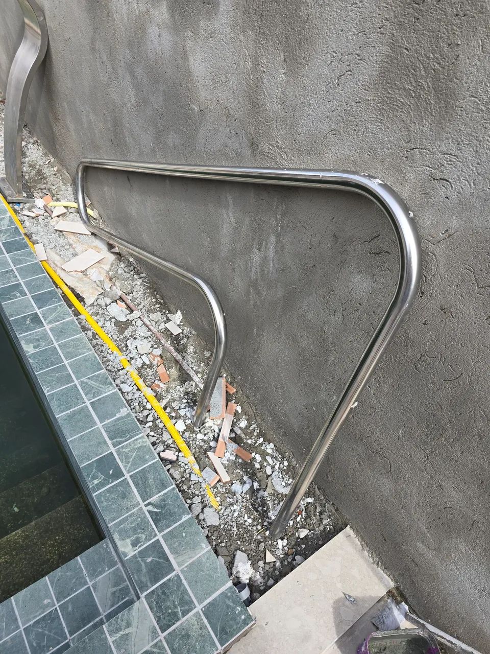 Apoio Escada piscina em inox