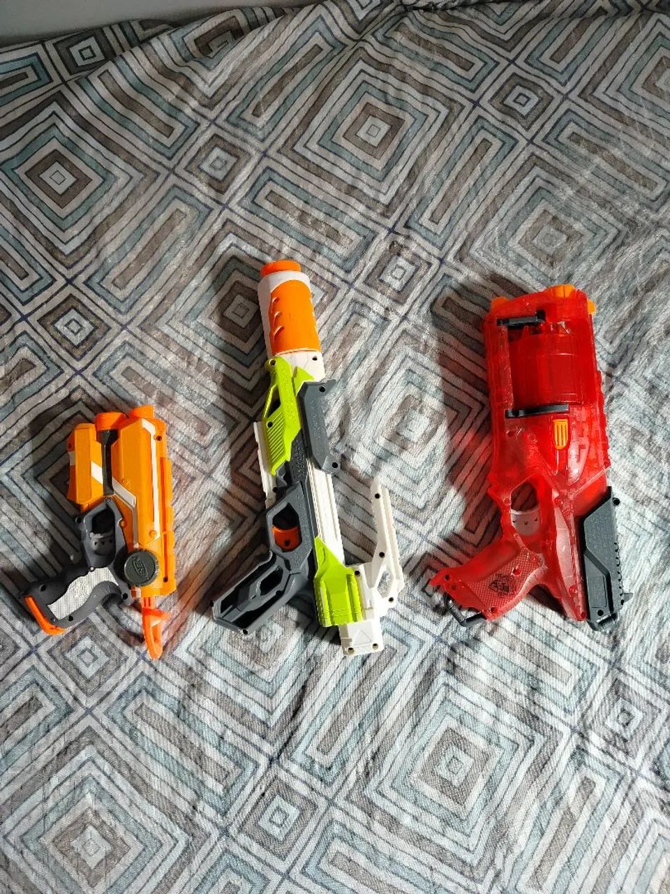 Kit com três nerfs