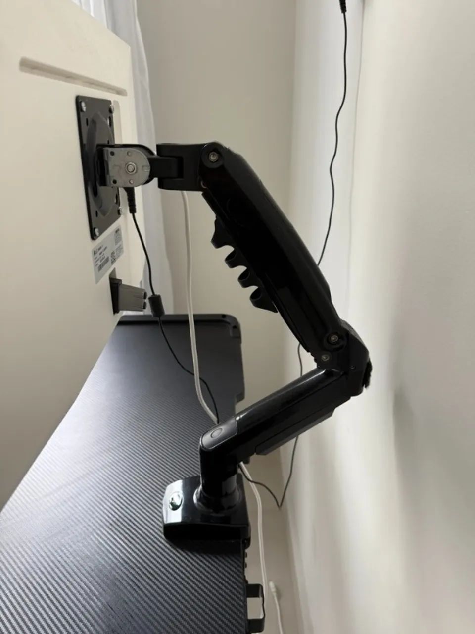 MESA GAMER COM SUPORTE E TELA - Foto 3