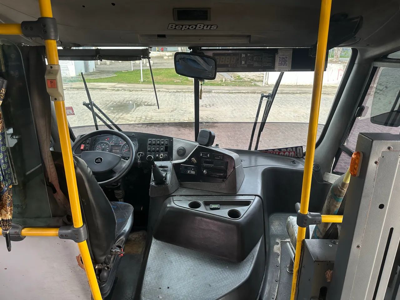 Micro-ônibus 2015 - Foto 10