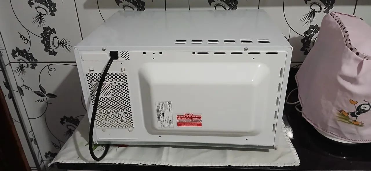 Microondas Eletrolux 27litros - Foto 6