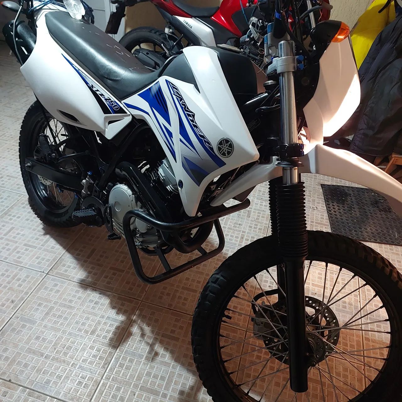 Lander 250 oportunidade 