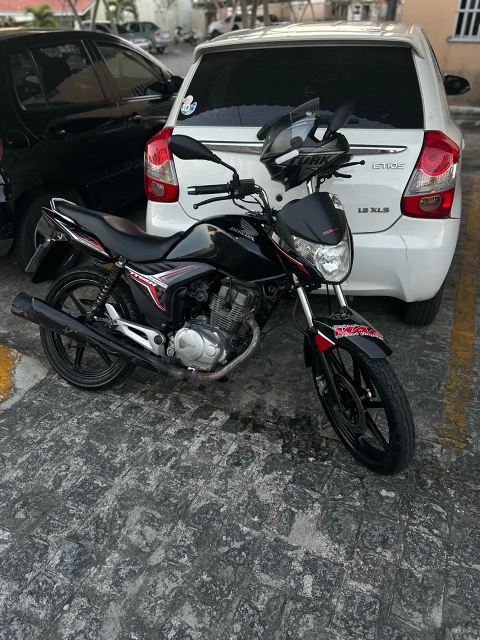 Vendo titan 150 ex 