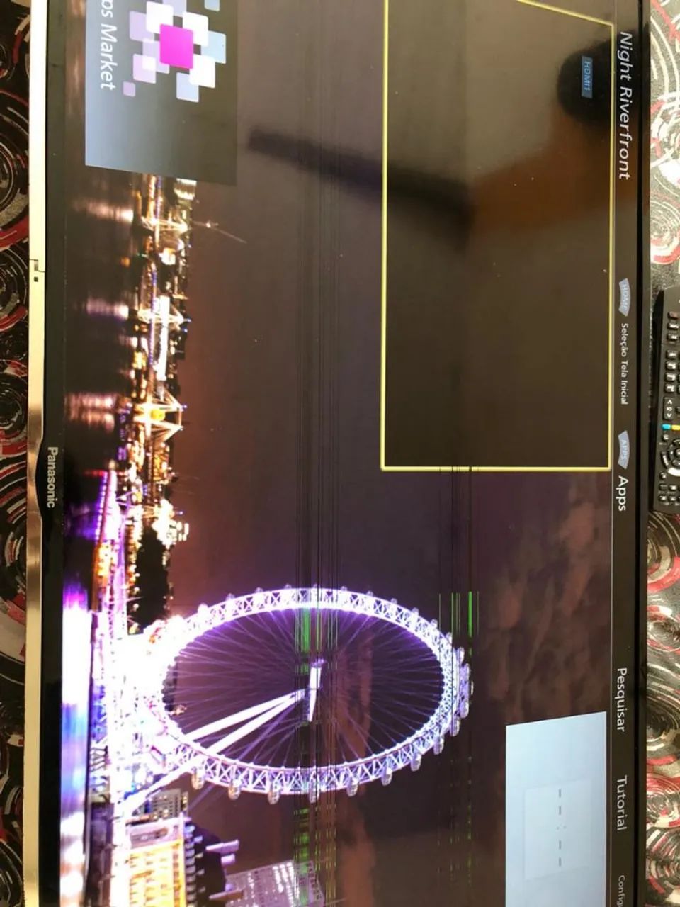 Tv Panasonic, 43 polegadas, tem uma linha na tela mais não interfere em nada  - Foto 2